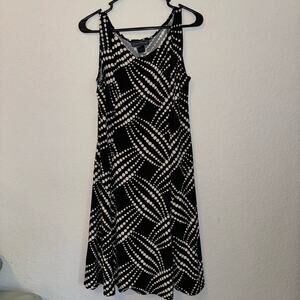 Jessica Howard Sleeveless Polka Dot Pattern Dress Black and White Womens Size 8